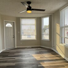 212 E Calhoun St in Woodstock, IL - Building Photo - Building Photo