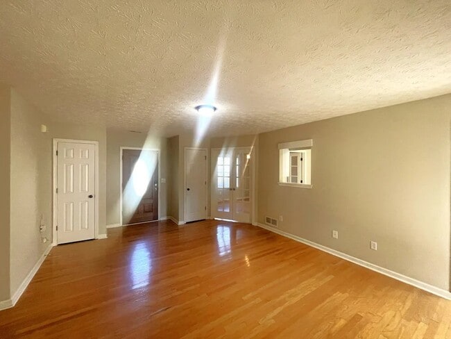 2975 Hampton Valley Dr SE in Loganville, GA - Building Photo - Building Photo