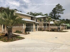 47 Palm St in Freeport, FL - Building Photo - Building Photo