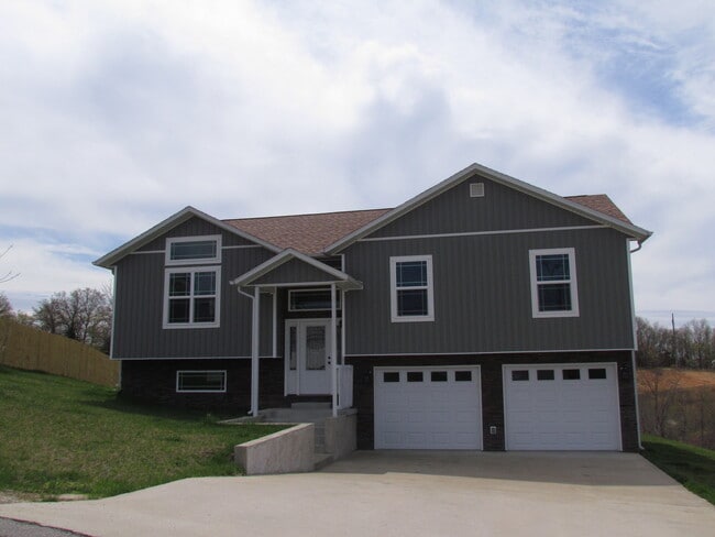 16117 Haidyn Rd in St. Robert, MO - Building Photo - Building Photo