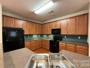 2301 Trace Creek Dr in Waxhaw, NC - Building Photo - Building Photo