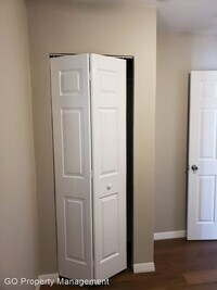 916 NW 2nd St photo'