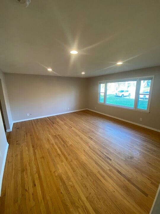 6708 S 48th St, Unit 6712 in Omaha, NE - Building Photo