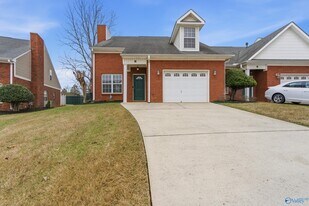 438 Shamrock Dr in Madison, AL - Building Photo