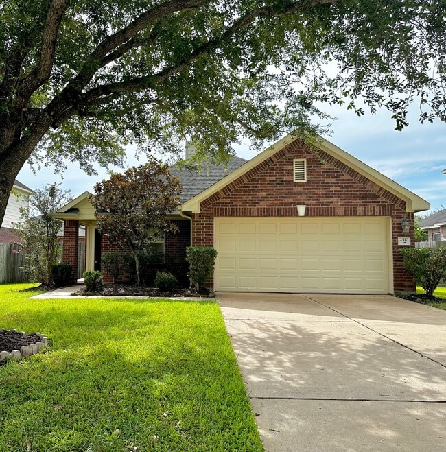 property at 2510 Avalon Lake Ln