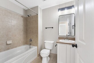 300 Taddeo Dr in Monroe, MI - Building Photo - Building Photo
