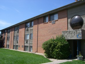 Glen Ridge Apartments in Longmont, CO - Building Photo - Building Photo