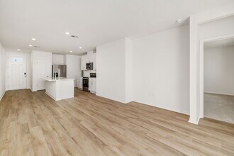 11313 Bellewood Ter in Parrish, FL - Building Photo - Building Photo