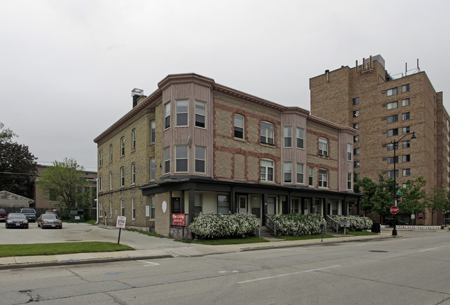 700 Lake Ave in Racine, WI - Building Photo - Building Photo