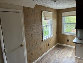 5 Franklin St in Bristol, CT - Building Photo - Building Photo