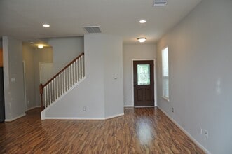 16018 Limestone Lake Dr in Tomball, TX - Building Photo - Building Photo