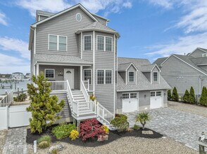 3306 Windsor Ave in Toms River, NJ - Building Photo - Building Photo