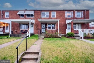 8037 North Boundary Rd in Dundalk, MD - Building Photo