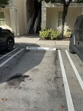 11605 NW 89th St in Doral, FL - Building Photo - Building Photo