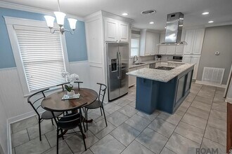 327 Marion Dr in Baton Rouge, LA - Building Photo - Building Photo