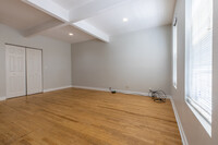 1536 W Haddon Ave, Unit 1 in Chicago, IL - Building Photo - Building Photo