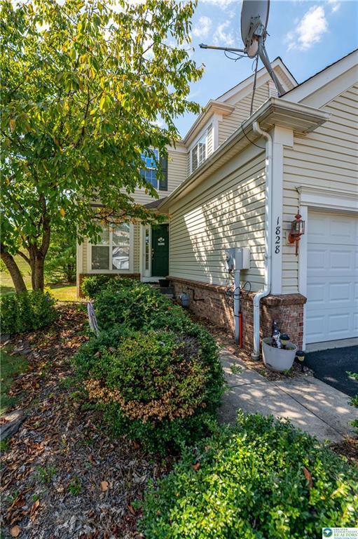 1828 Majestic Dr