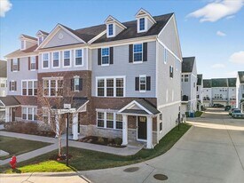 8014 Townes Wy in St. Louis, MO - Building Photo