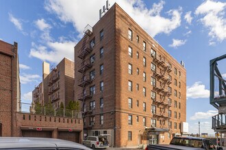 201 Brighton 1St Rd in Brooklyn, NY - Building Photo - Building Photo