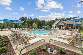 RENDER Turner Lake by Crescent Communities in Covington, GA - Foto de edificio - Building Photo