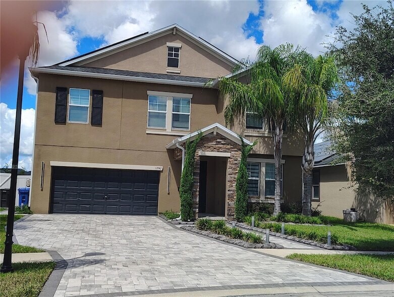 11742 Winterset Cove Dr in Riverview, FL - Foto de edificio