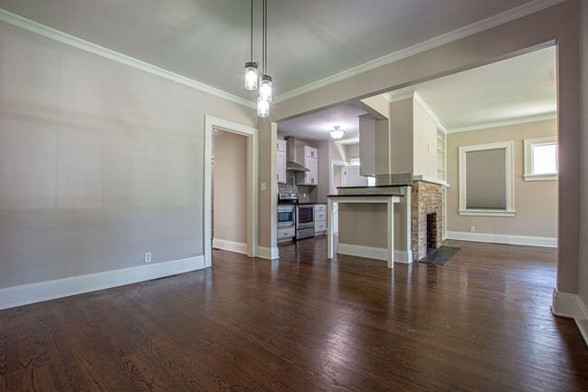 311 N 36th Ave in Omaha, NE - Building Photo - Building Photo