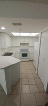 4163 N Haverhill Rd in West Palm Beach, FL - Building Photo - Building Photo