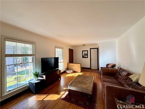 124 Valleywood Dr in Athens, GA - Building Photo - Building Photo