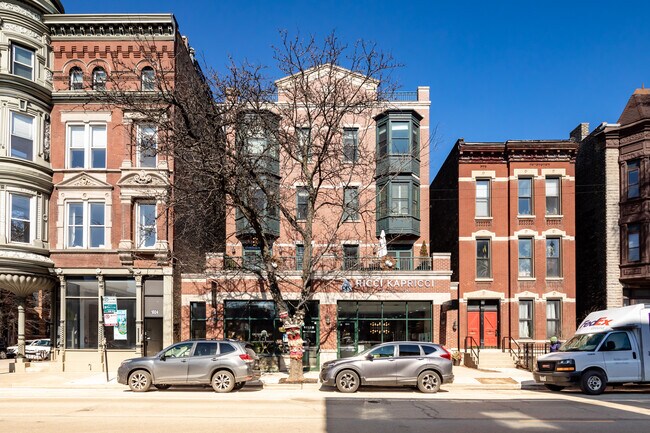 1020 W Armitage Ave in Chicago, IL - Foto de edificio - Building Photo
