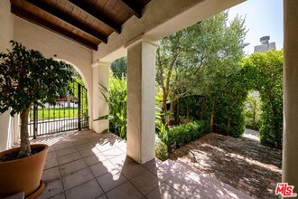 1539 Ensley Ave in Los Angeles, CA - Building Photo - Building Photo