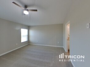 14607 Brumby Ridge Ave in Lithia, FL - Building Photo - Building Photo