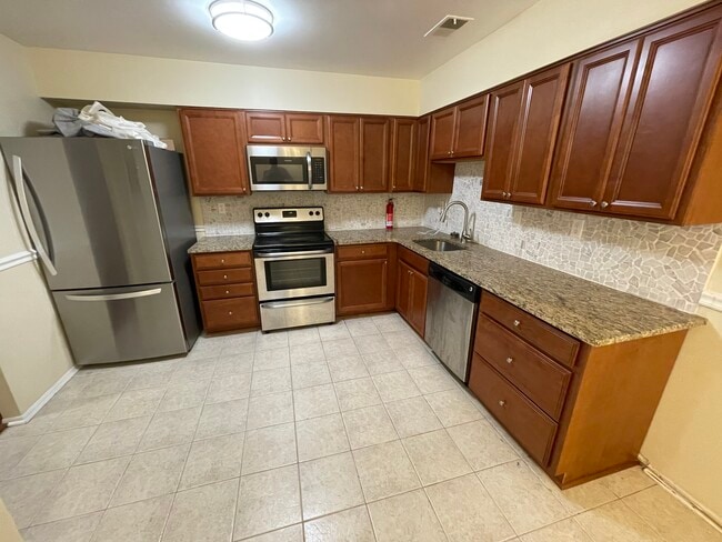 15039 Cherrywood Dr in Laurel, MD - Building Photo - Building Photo