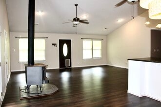 100 Tyger Meadow Rd in Travelers Rest, SC - Building Photo - Building Photo