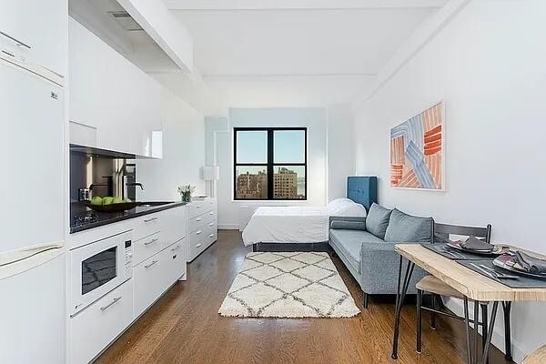 212 W 91st St in New York, NY - Foto de edificio - Building Photo