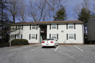 Weston Ridge in Arden, NC - Building Photo - Building Photo