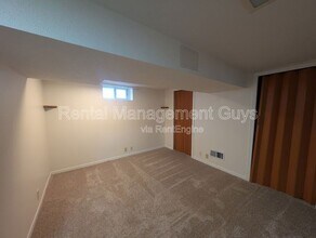 5027 6th St NE in Minneapolis, MN - Building Photo - Building Photo