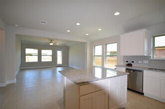 3477 Pauling Loop in Round Rock, TX - Building Photo - Building Photo