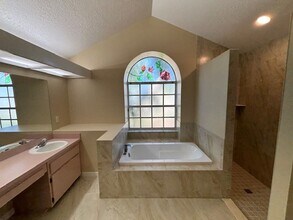 10422 Henderson St in Spring Hill, FL - Building Photo - Building Photo