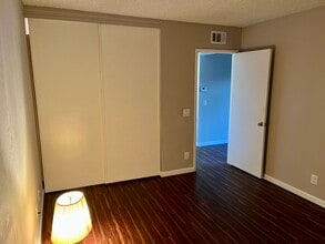 1811 E Grand Ave, Unit 192 in Escondido, CA - Foto de edificio - Building Photo