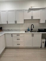 833 Albert Rd in Windsor, ON - Building Photo