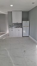 598 E 41st St in Hialeah, FL - Building Photo - Building Photo