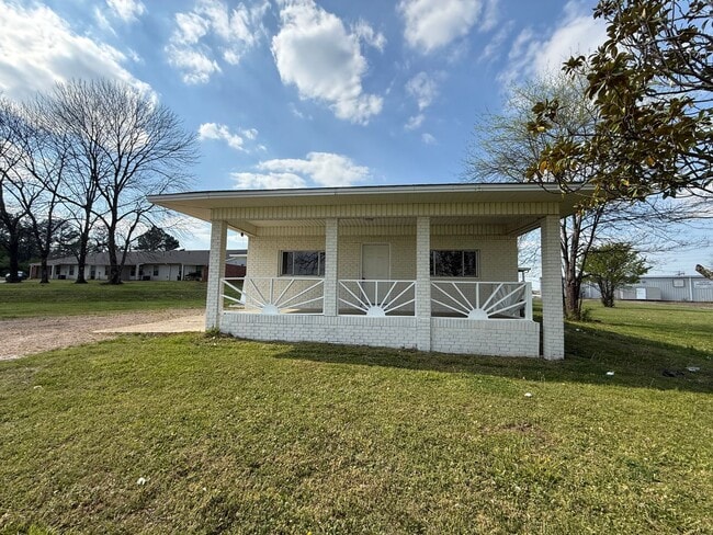 2869 S Green St in Tupelo, MS - Building Photo - Building Photo