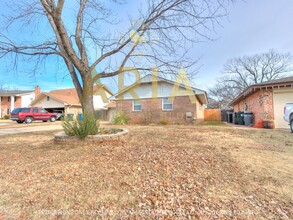 1613 Rolling Stone Dr in Norman, OK - Foto de edificio - Building Photo