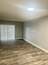 4374 NW 9th Ave in Pompano Beach, FL - Building Photo - Building Photo