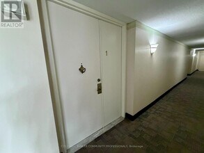 222 Jackson St W in Hamilton, ON - Building Photo - Building Photo