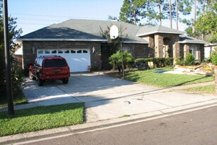 9816 Bay Vista Estates Blvd in Orlando, FL - Building Photo