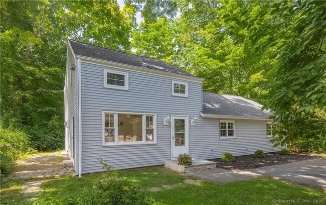 property at 12 Steep Hill Rd