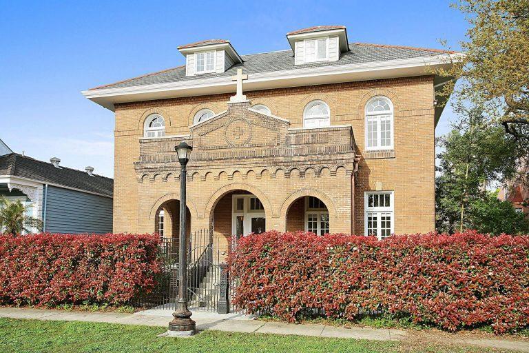 The Convent in New Orleans, LA - Building Photo