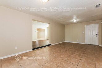 1720 Darlington Dr in Tampa, FL - Foto de edificio - Building Photo