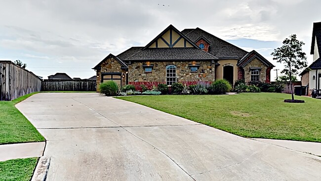 17857 Prairie Sky Way in Edmond, OK - Foto de edificio - Building Photo